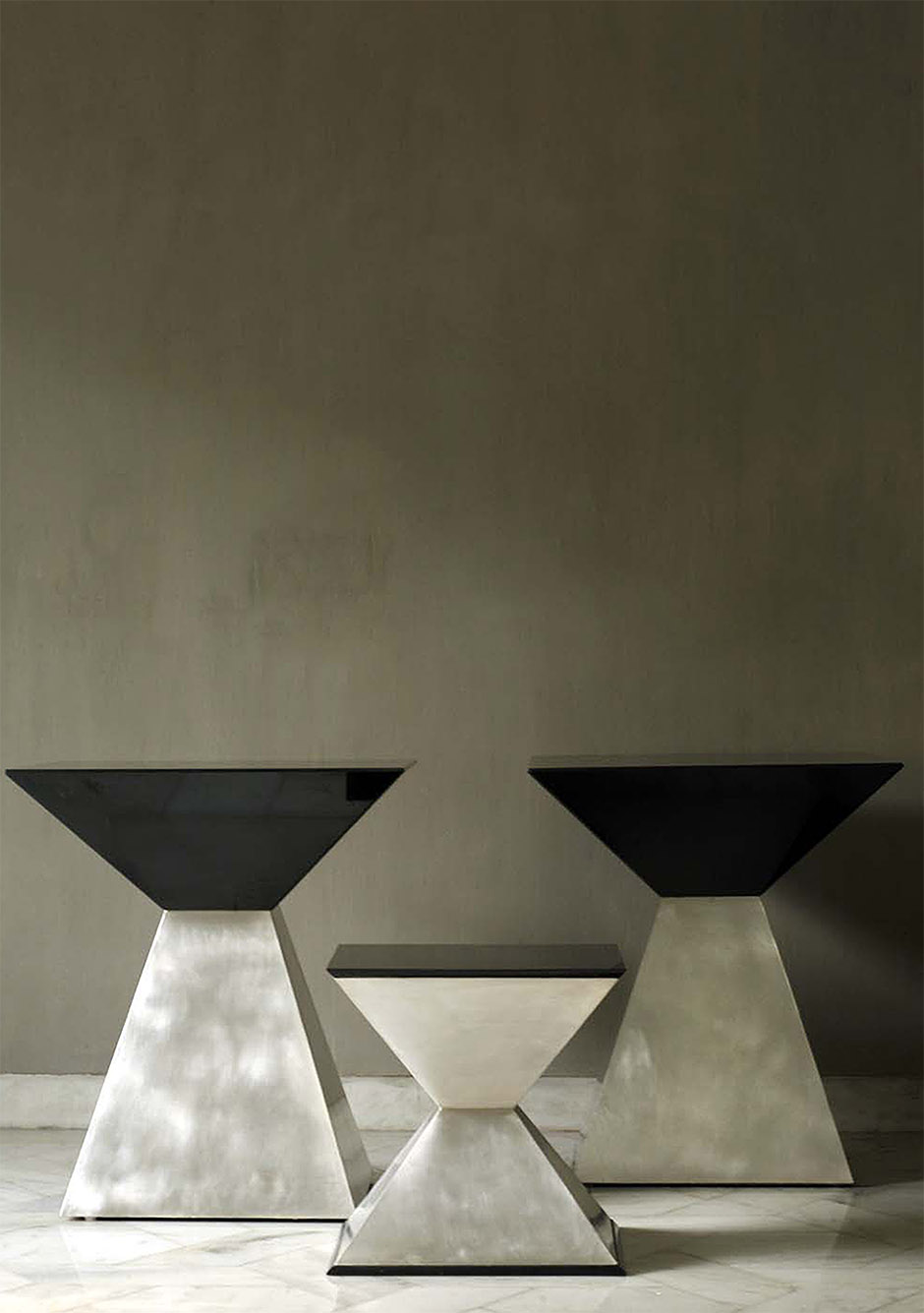 Dumroo (black and silver)